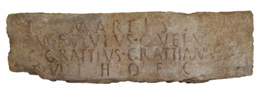 inscripcion piedra
